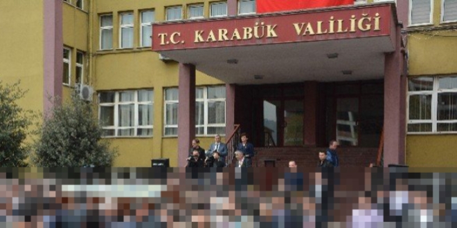 Karabük'te 646 kamu görevlisi görevinden uzaklaştırıldı