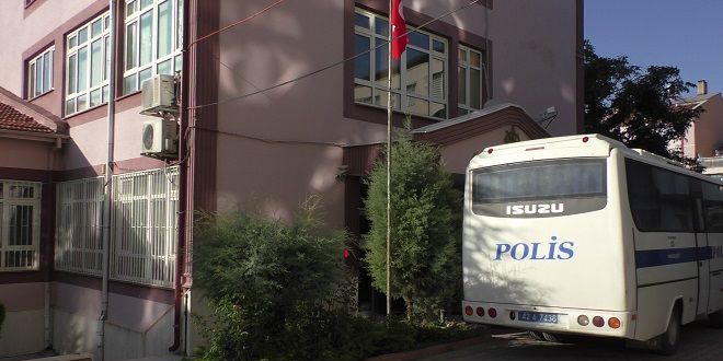 Iğdır'da gözaltına alınan 3 öğretmen tutuklandı