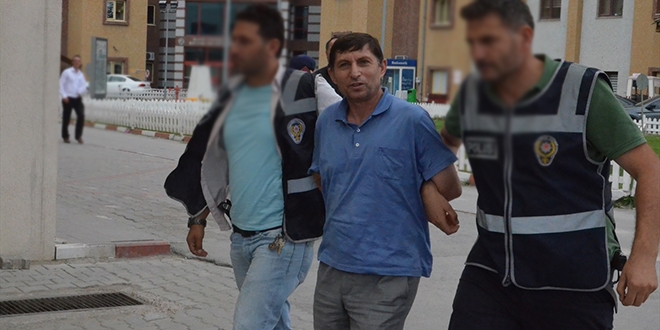 Öğrenci evinde saklanan il imamı yakalandı