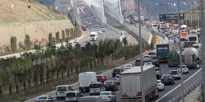 Yavuz Sultan Selim Köprüsü'nde yoğun trafik