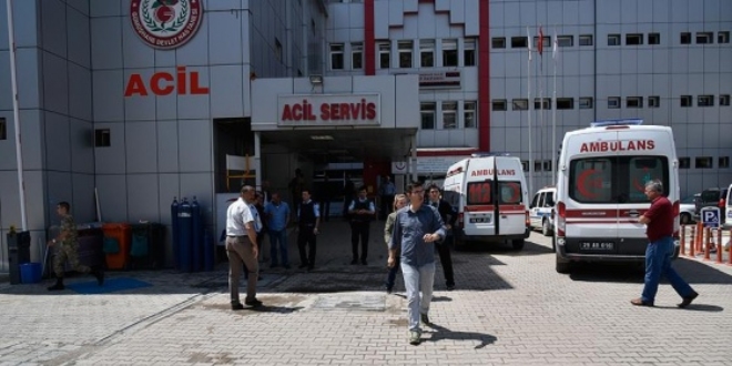 Askeri araca saldırı: 1 asker şehit, 3 asker yaralı