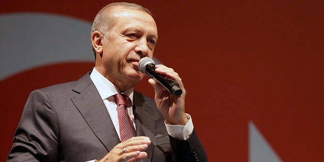 Erdoğan: Bu şarlatanın peşinden gidenleri bize bildirin