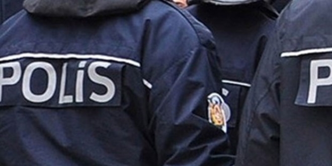 Sivas'ta 5 polis daha FET'den tutukland