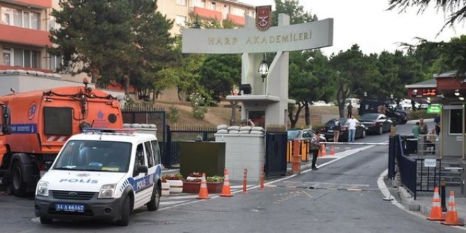 Harp Akademileri'nde 29 kişiye FETÖ'den gözaltı kararı