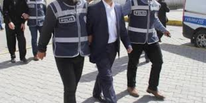 Antalya'da gzaltna alnan 3 i adam tutukland