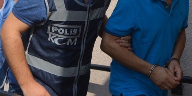 İzmir'de gözaltına alınan 2 işadamı tutuklandı