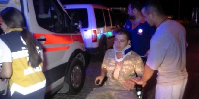 Askerler arasında kavga: 1'i ağır, 10 kişi yaralı