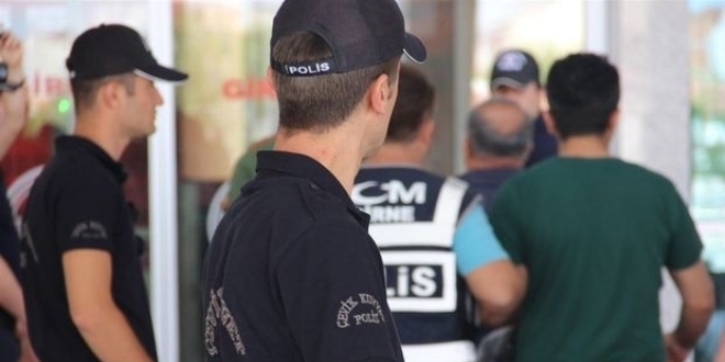 Gözaltına alınan 3 MİT görevlisi tutuklandı