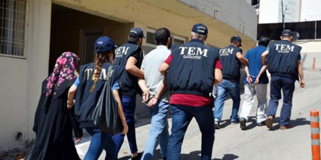 Başlarına 900 bin lira ödül konan teröristler yakalandı