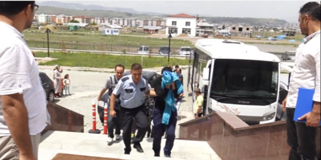 Amasya Merzifon'da gzaltna alnan 10 kiiden biri tutukland
