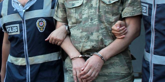 Özel Kuvvetler Komutanlığı mensubu üç asker, tutuklandı