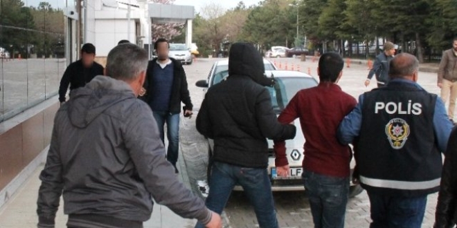 Kırıkkale'de kamu görevlilerinin de olduğu 6 kişi gözaltında