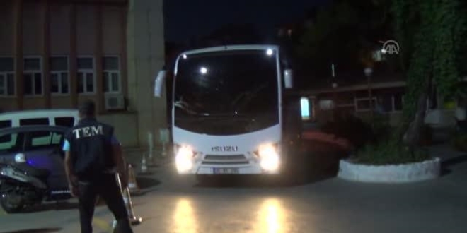 3 ilde asker ve işçi 8 şüpheli gözaltına alındı
