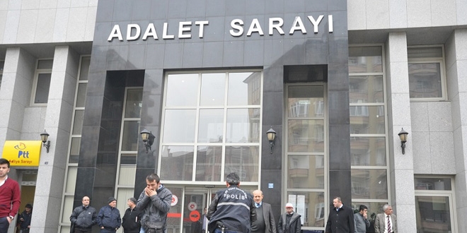 Çorum'da gözaltına alınan 2 öğretmen tutuklandı