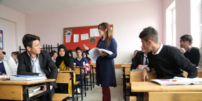 PKK ile ilişkisi olan 14 bin öğretmenin görev yeri değişecek