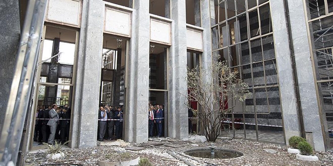 Meclis'in bombalanan kısmına 'demokrasi yolu' yapılacak