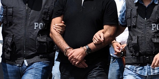 Karaman'da, adliyeye sevk edilen 2 kişi tutuklandı