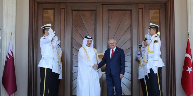 Başbakan Yıldırım, Katar Başbakanı ile bir araya geldi