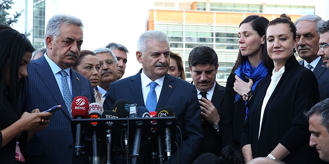 Başbakan: PKK ile ilişkili diğer memurlar da açığa alınacak