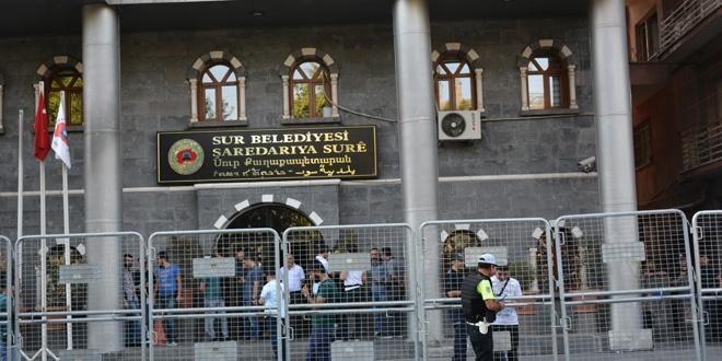 HDP milletvekillerinin de bulunduğu gruba müdahale edildi