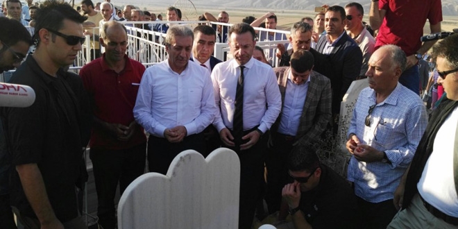 Eker: PKK zihniyeti, en büyük zararı Kürtlere verdi