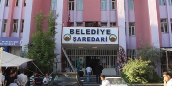 O belediyeleri PKK'nın atadığı kayyımlar yönetiyordu