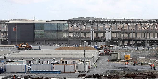 Yeni havalimanı çalışmalarında yüzde 35'i geçtik