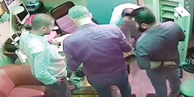 3 polis '300 bin dolarlık mücevhere el koydu' iddiası