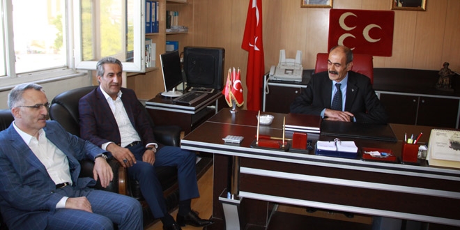 'Hizmet etmek isteyen tüm gençlere devletin kapısı açık'