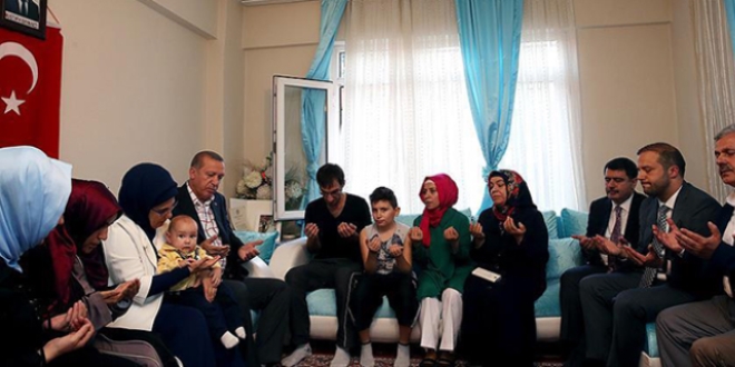 Erdoan'dan 15 Temmuz ehitlerinin ailelerine ziyaret
