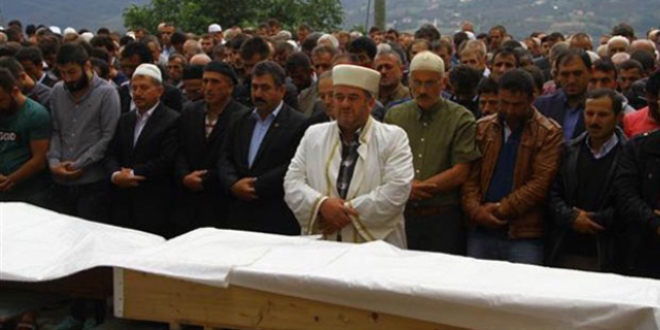 Samsun'da boğulan 3 kardeş toprağa verildi