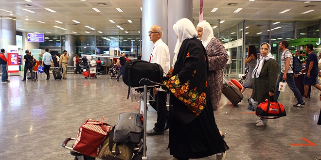 İlk hac kafilesi yurda döndü