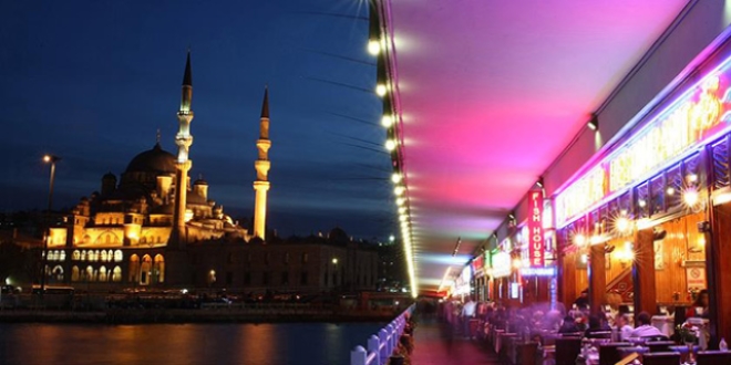 'Yabancılar İstanbul'da lüks yemeğe yılda 300 milyon dolar ödüyor'
