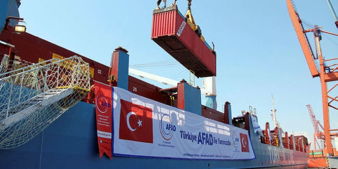 AFAD, Gazze'de 100 bin eğitim seti dağıttı
