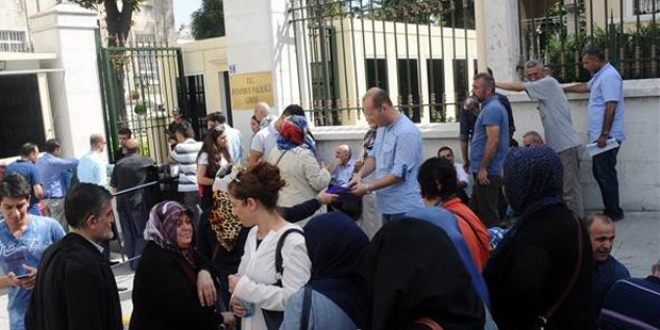 FETÖ soruşturması için İstanbul Valiliği'ne başvurular başladı