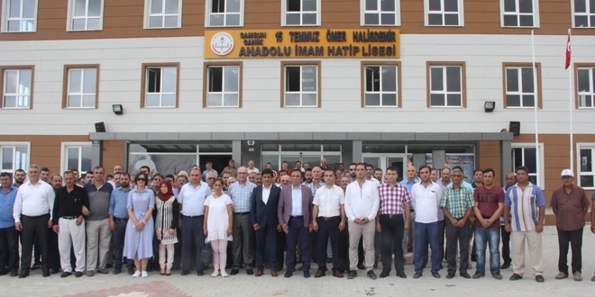 Şehit Halisdemir'in adının yaşatıldığı okulda tören düzenlendi