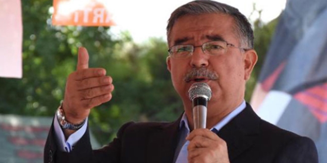 Bakan Yılmaz'dan öğrenci ve öğretmenlere mesaj