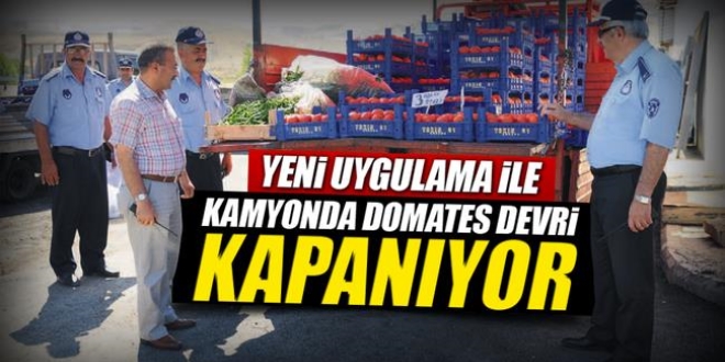 Kamyonda domates devri bitiyor