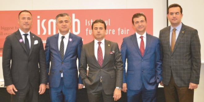 Avrupalı mobilyacılara İstanbul'da Türk kahvesi