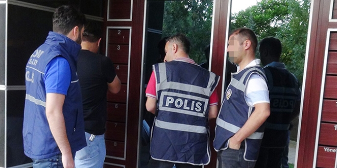 Kayseri'de zel eitim kurumlarnn 65 yneticisine operasyon