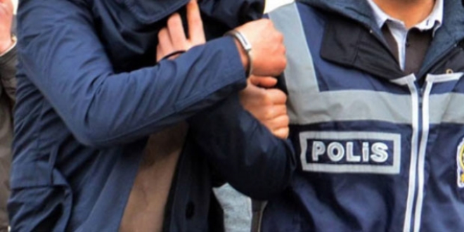 Ankara'da 1 kamu grevlisi tutukland