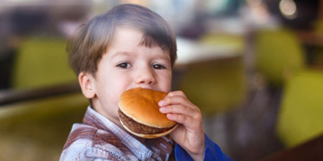 Okul çağındaki çocukları obeziteden nasıl koruruz?