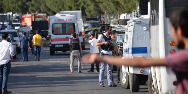 Diyarbakr'da 31 farkl sutan aranan terrist yakaland