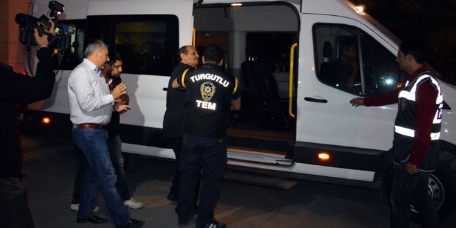 Gülen'in akrabasınında bulunduğu 5 kişi tutuklandı