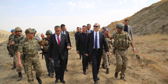 Bakan Soylu Şırnak'taki çatışma bölgesinde