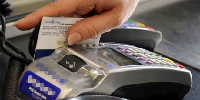 Tüketiciler bankaları borç yapılandırma için aşındırmaya başladı