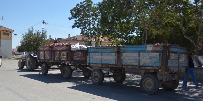 Karaman'da traktr rmorkunun altnda kalan ocuk ld