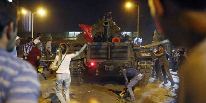 'TSK'daki generallerin yüzde 45'i darbeye karıştı'
