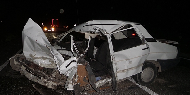 Afyonkarahisar'da zincirleme trafik kazas: 2 l, 6 yaral