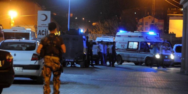 Hakkari'de hain saldırı: 1 şehit, 5 yaralı